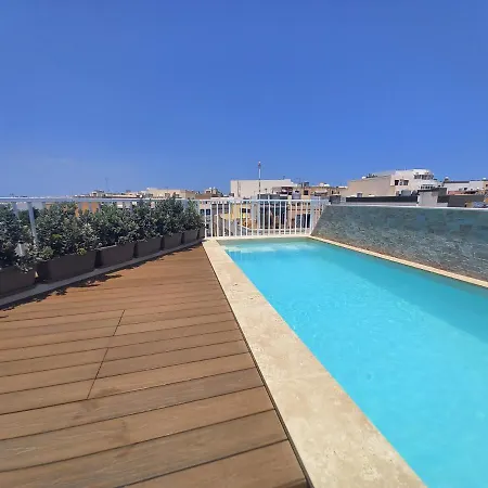 아파트 Luxury Penthouse With Private Pool Hamrun