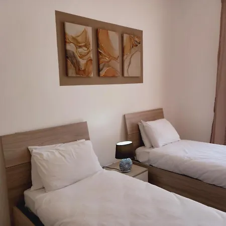 아파트 Luxury Penthouse With Private Pool *