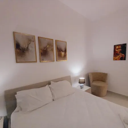 Luxury Penthouse With Private Pool *