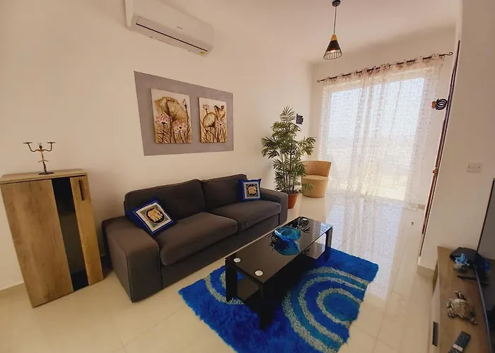 Luxury Penthouse With Private Pool *