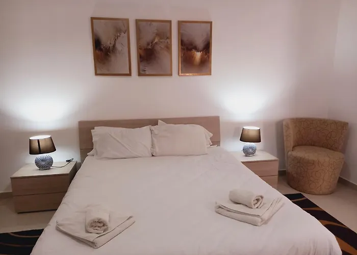 아파트 Luxury Penthouse With Private Pool Hamrun