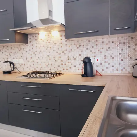 Luxury Penthouse With Private Pool דירה *